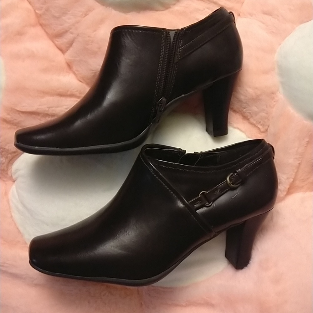 Aerosoles Bootie *NWOT*